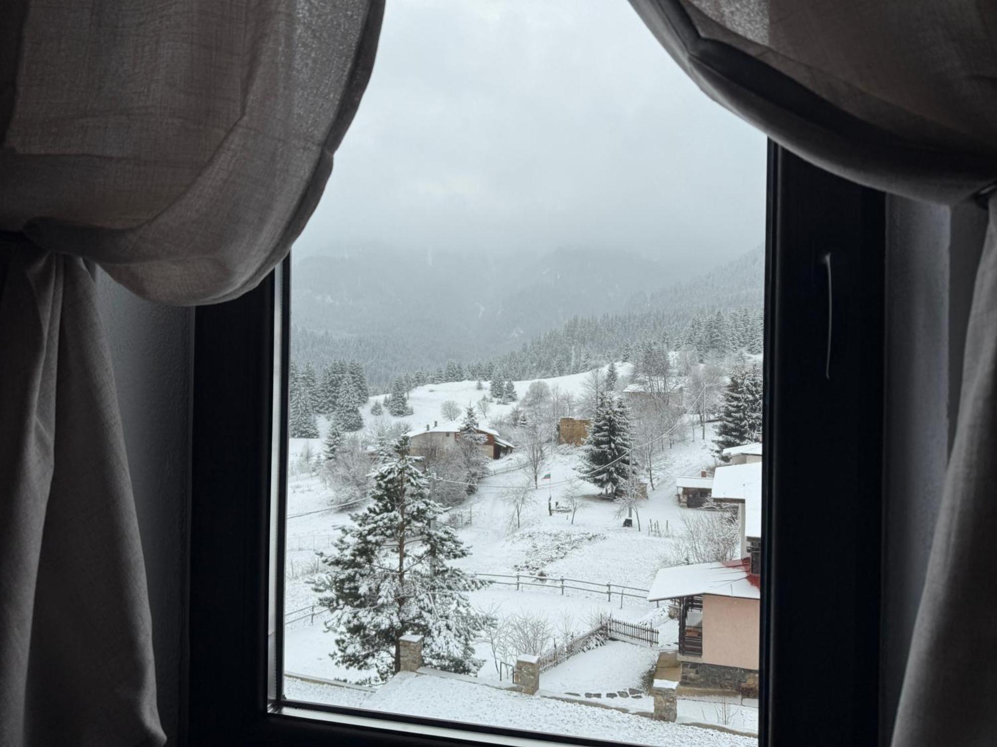Къща За Гости Меча Стъпка Gela Buitenkant foto